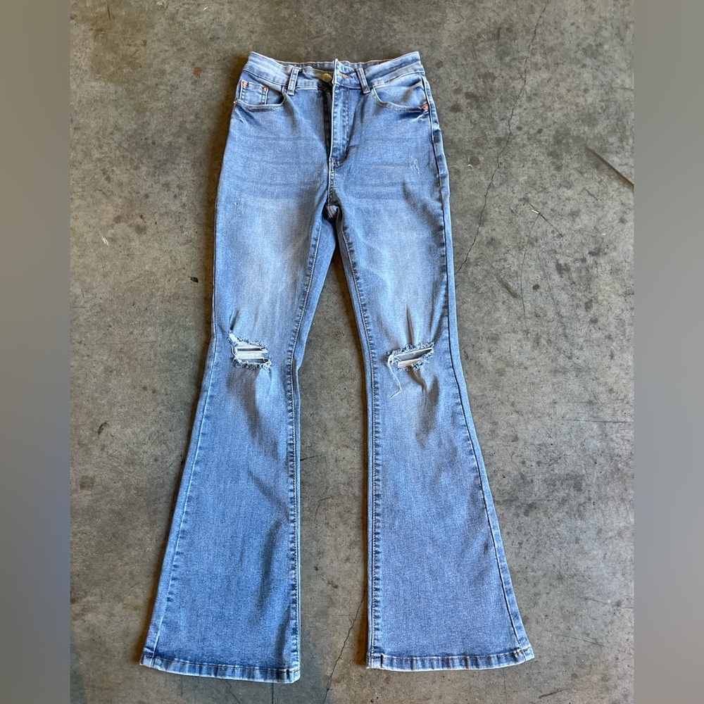 Light Wash Flare Jean with Rips
